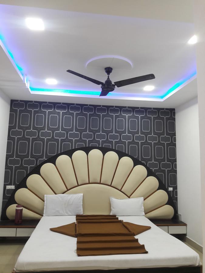 Hotel Sahara Palace Bhuj Exterior photo